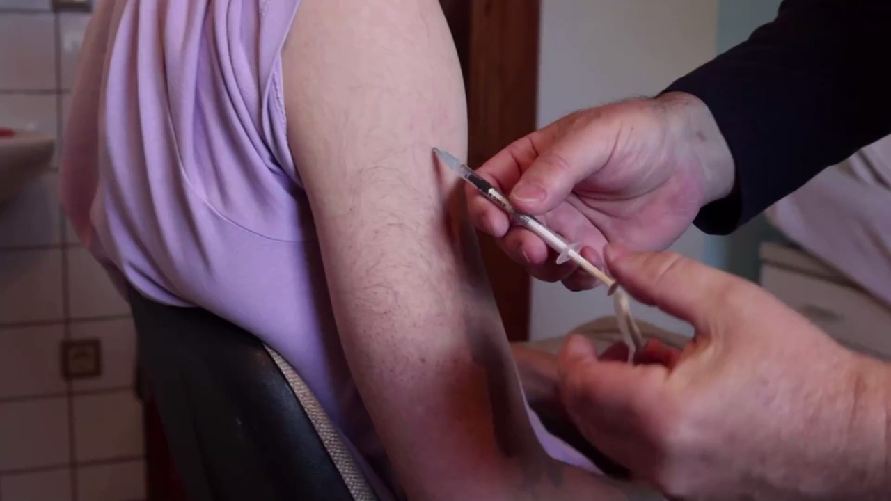 Schwerer Krankheitsverlauf trotz doppelter Covid-Impfung: Diese Menschen bleiben laut Studie gefährdet