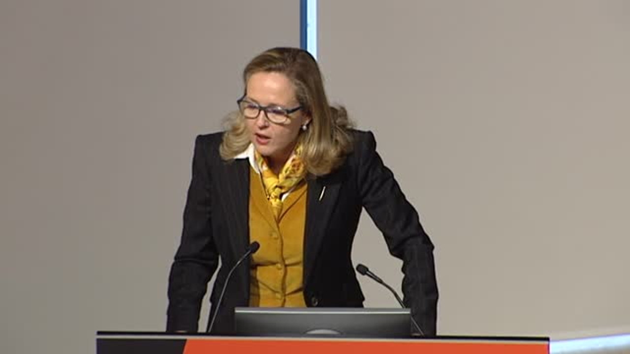 Calviño: "No voy a volver a hacerme una foto ni a participar en un debate en los que sea la única mujer"