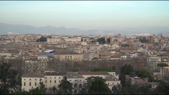 Quirinale, il doppio sorvolo delle Frecce tricolori visto dal Gianicolo