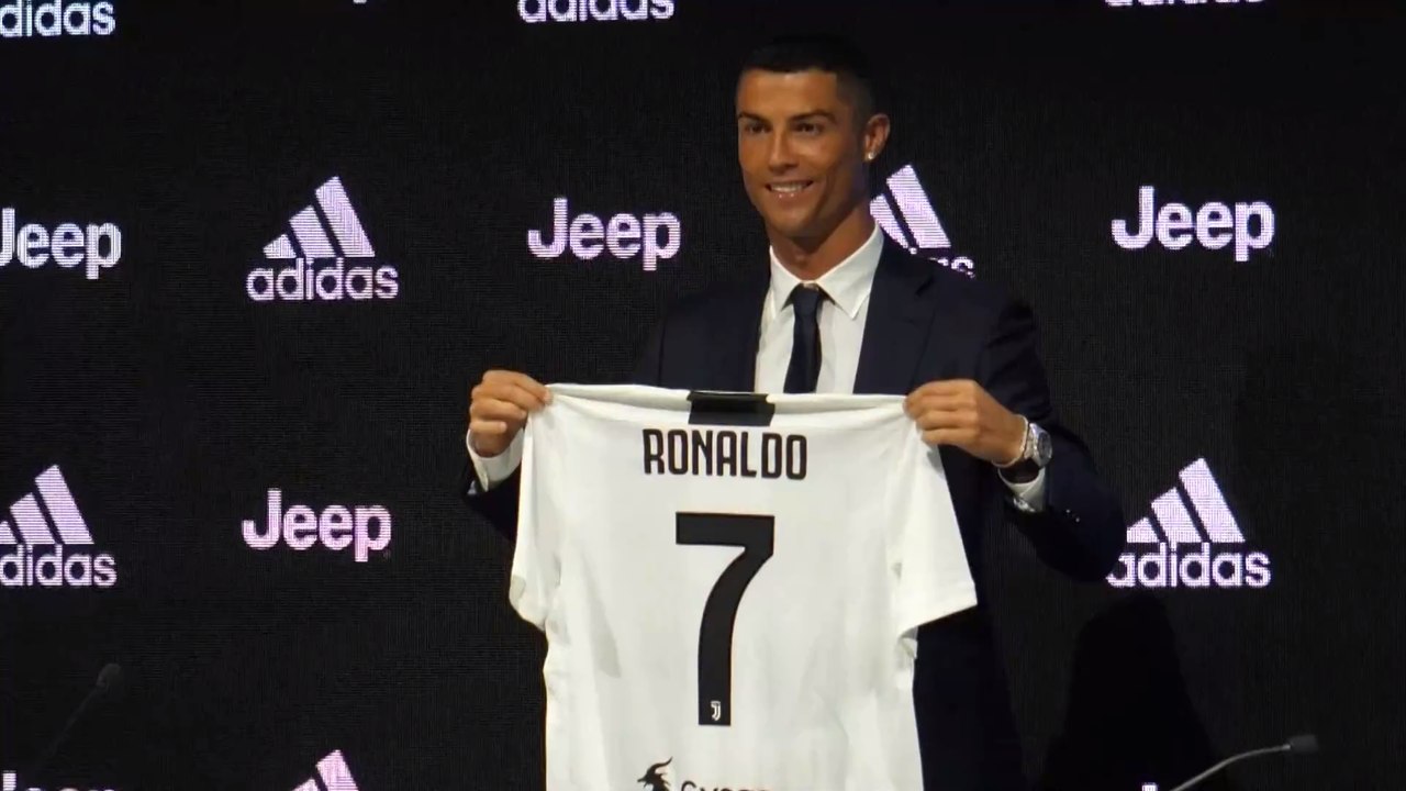 'Vorbild am US-Profisport': Oliver Kahn für Obergrenze der Spielergehälter