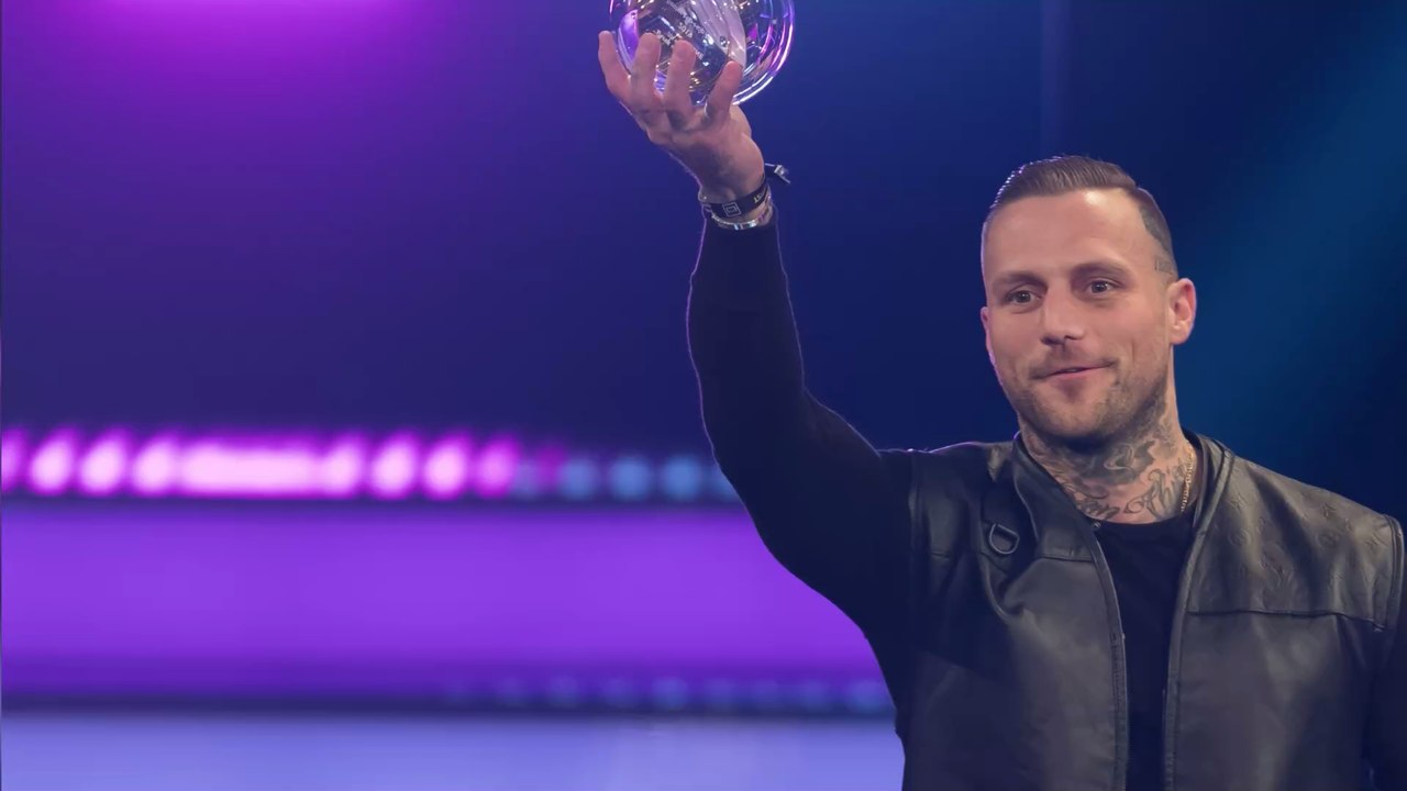 "Hauptsache, es kostet viel Geld": Kontra K über Luxus-Statussymbole im Deutschrap