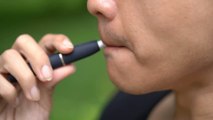 Elektronische Zigarette: Eine US-Studie entdeckt bei Student:inn:en Zusammenhang mit diesem Leiden