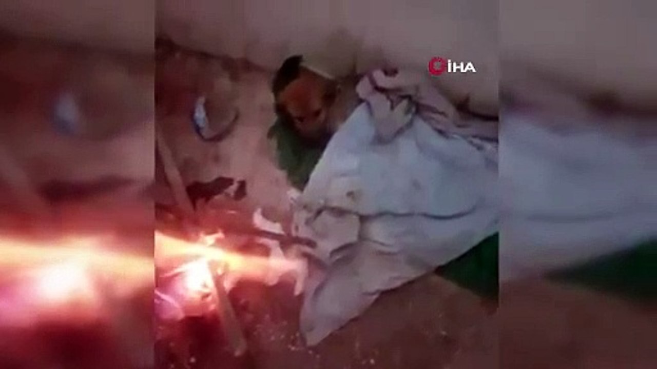 Donmak üzere olan yavru köpeği belediye ekipleri ateş yakarak ısıttı