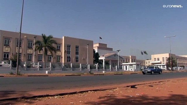 Funcionários públicos voltam ao trabalho em Guiné-Bissau mas edifício do Governo permanece vazio