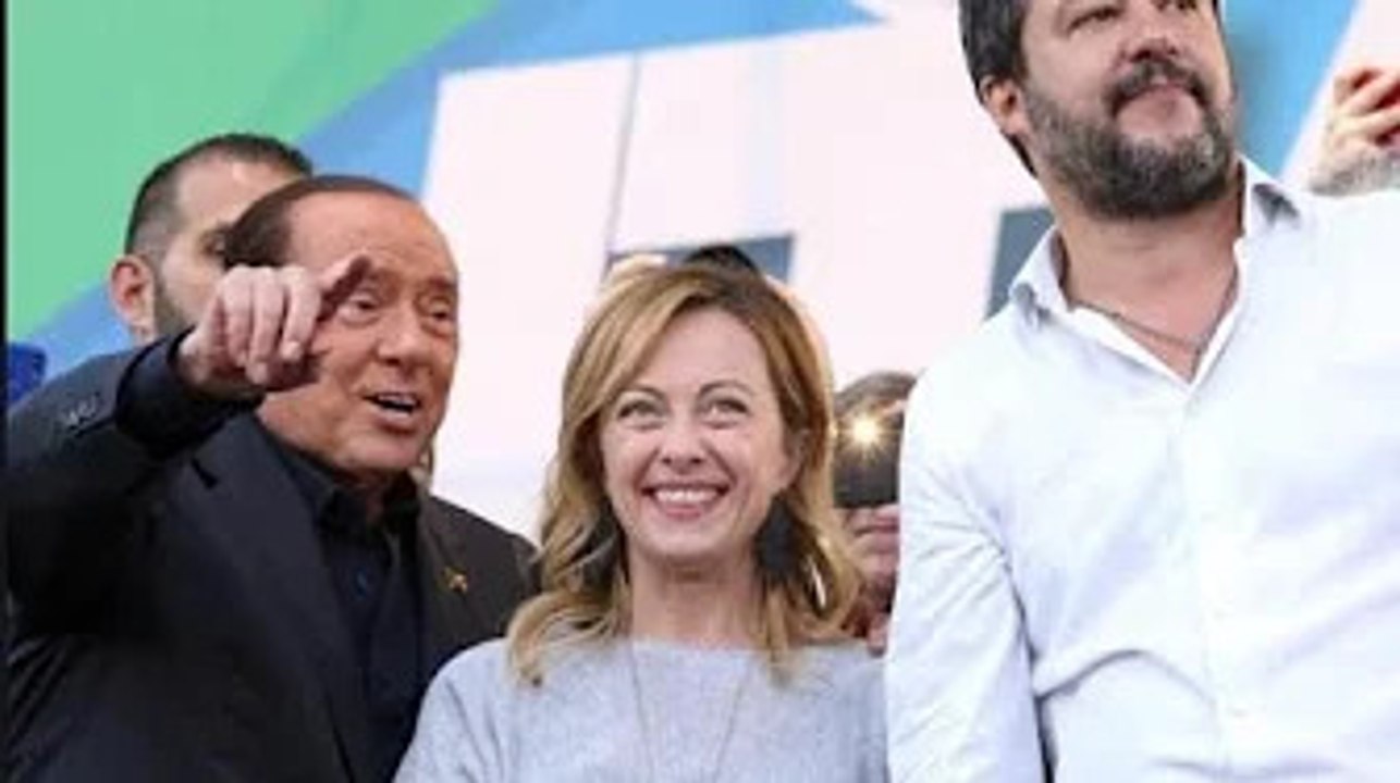 Mediaset, Giorgia Meloni "cancellata"? Dagospia: "Dopo le critiche a Salvini e Berlusconi da Porro..