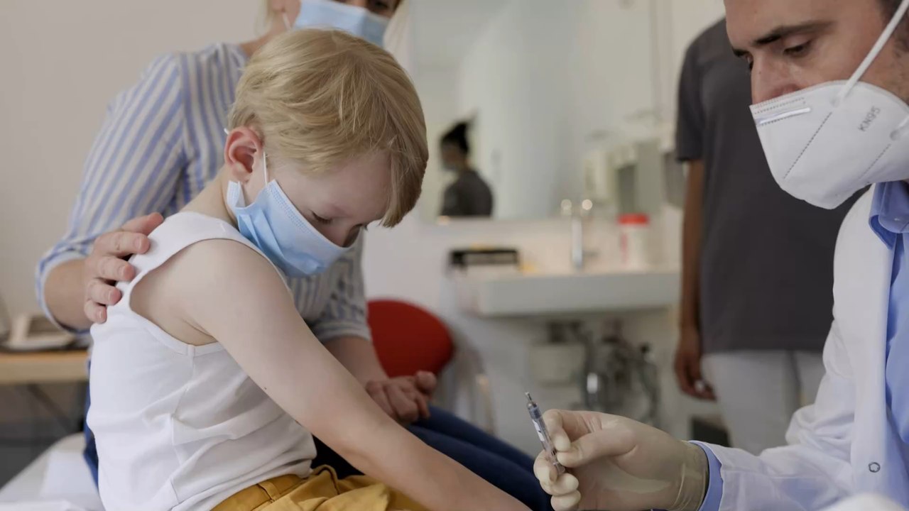'Im ersten Quartal 2022': Jens Spahn kündigt Impfstoff für unter 12-Jährige an