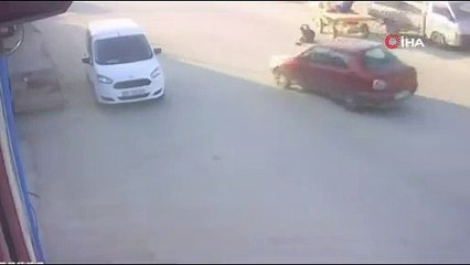 Karşıdan karşıya geçen yayaya at arabası çarptı