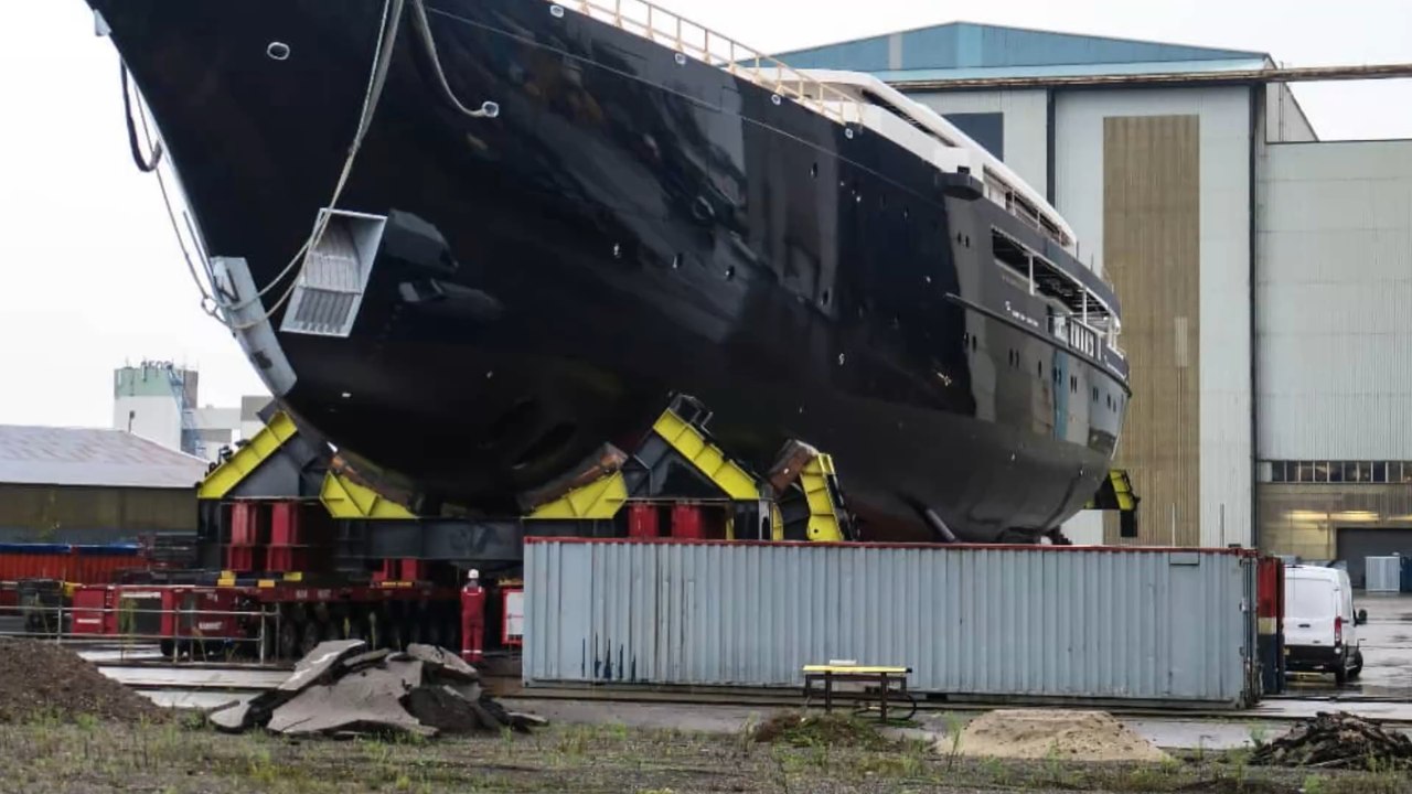 Jeff Bezos neues Spielzeug: Die größte Segelyacht der Welt braucht noch eine 'Support-Yacht'