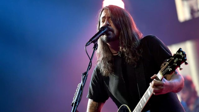 Nirvana-Dummer Dave Grohl outet sich als riesiger ABBA-Fan