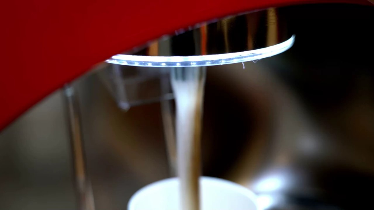 Das Gerücht ist wahr: Dieses beliebte Getränk kann euren Corona-Schnelltest verfälschen