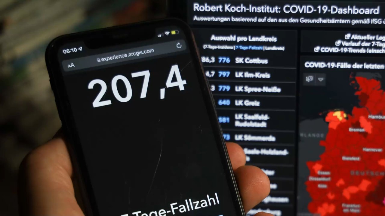 #WielerRaus: RKI-Chef Lothar Wieler steht wegen einem Zahlenfehler stark unter Beschuss