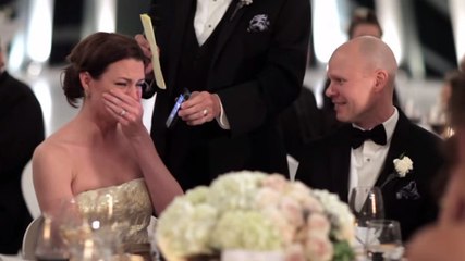 Une femme reçoit le plus beau des cadeaux lors de son mariage