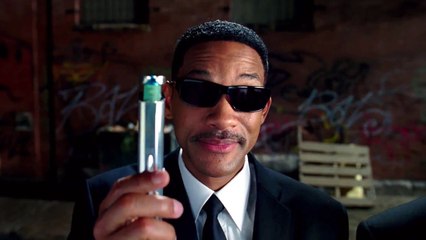 Quand les Men in Black dictent les consignes de sécurité en avion