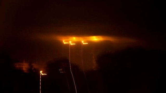 De mystérieuses lumières aperçues dans le ciel aux Philippines font penser à un immense vaisseau extraterrestre