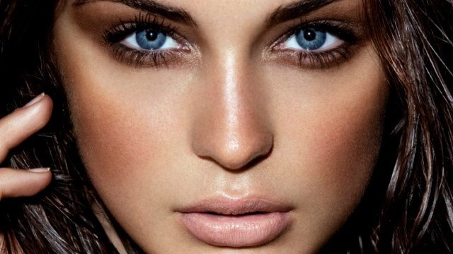 Tontouring : la nouvelle tendance beauté qui permet d'avoir un visage parfait
