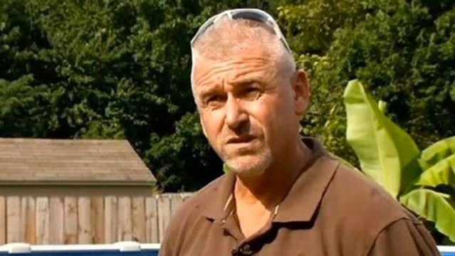 Un père de famille pète un plomb quand il voit un drone espionner sa fille de 16 ans