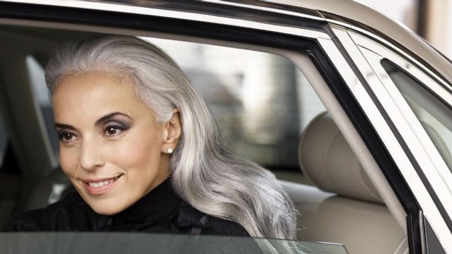Yasmina Rossi, le mannequin de 59 ans qui rend toutes les femmes jalouses
