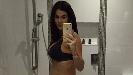 Une jeune maman poste des photos de son ventre 2 jours après son accouchement, et le résultat est surprenant