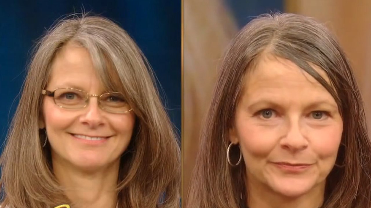 Pour colorer les cheveux blancs de cette femme, ils utilisent quelque chose qu'on a tous à la maison