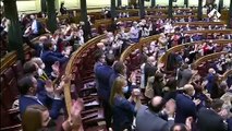 Deputado da oposição erra ao votar e aprova reforma trabalhista na Espanha