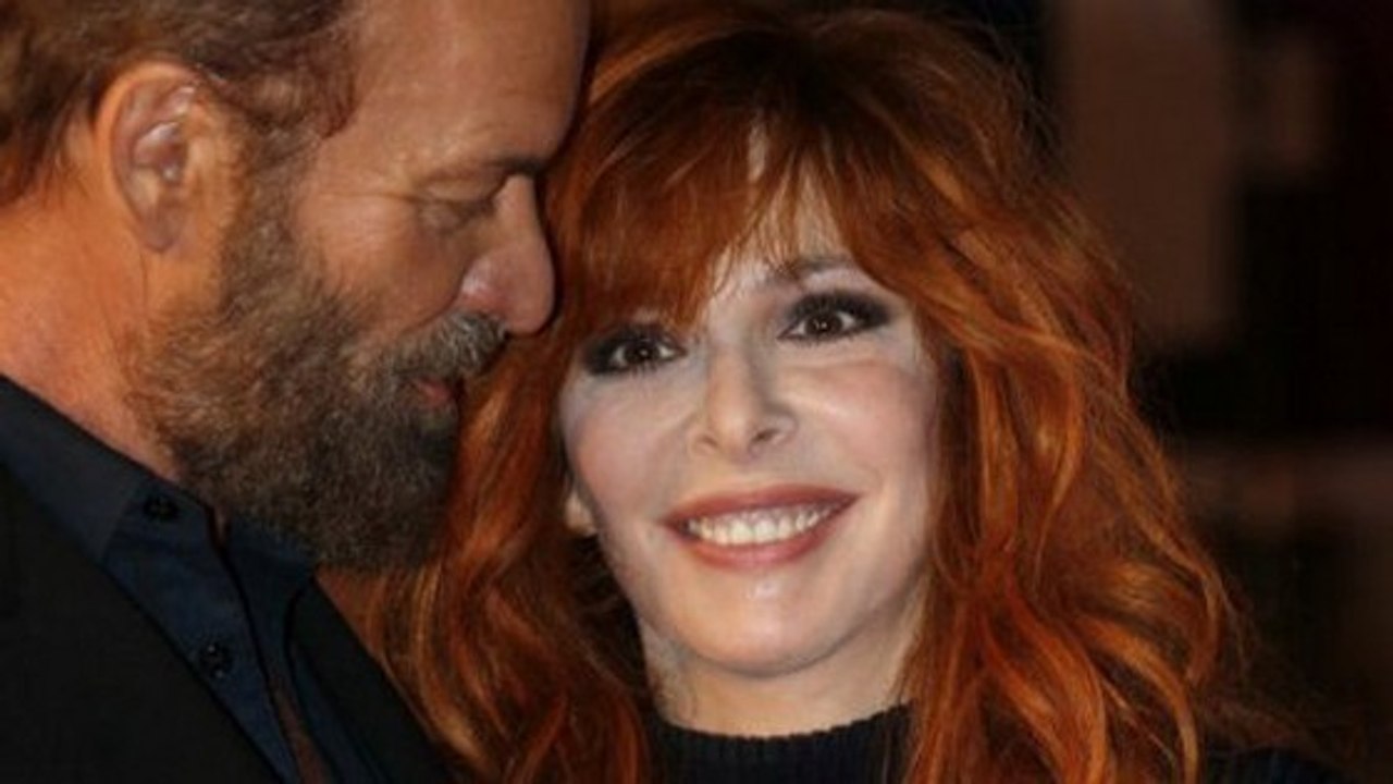 Mylène Farmer : une tenue très appréciée sur le tapis rouge des NRJ Music Awards