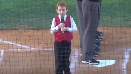 Australie : un enfant pris d'une crise de hoquet en chantant l'hymne national