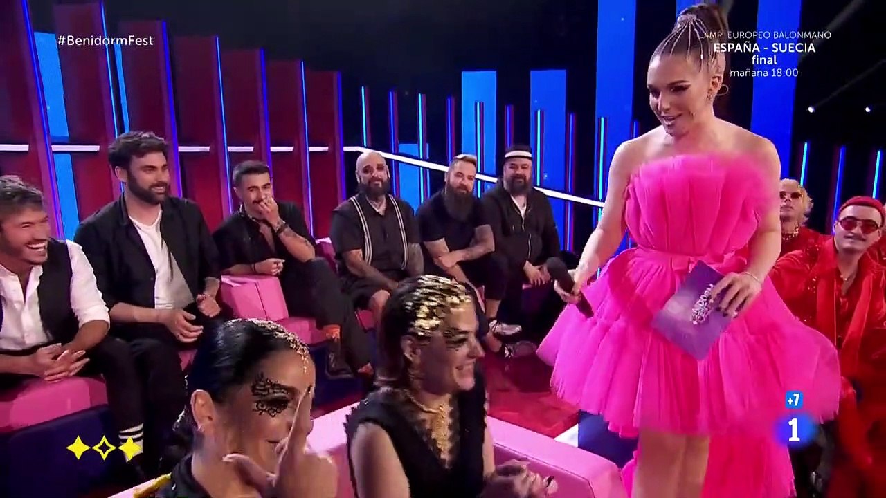 El discurso de las Tanxugueiras mientras se recibían los votos y el jurado hacia el voto en el Benidorm Fest