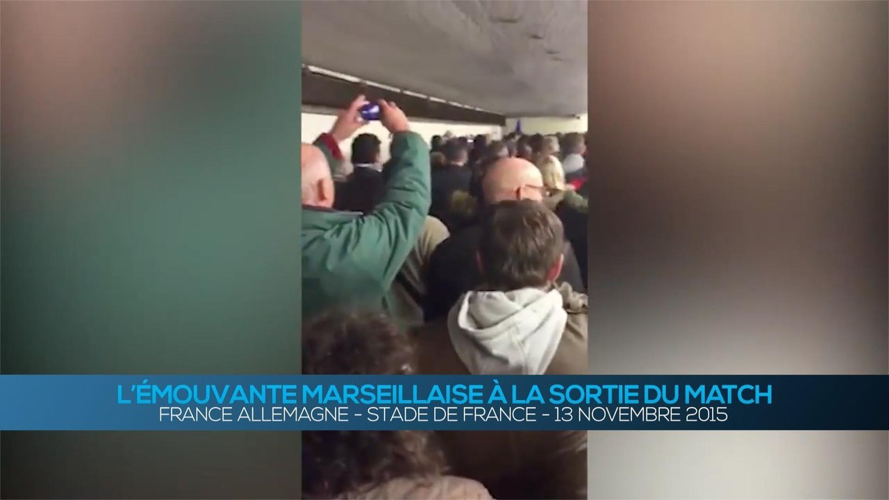 Attentats à Paris : l'émouvante Marseillaise chantée par les supporters pendant l'évacuation du Stade de France