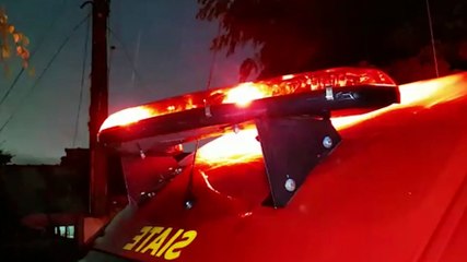 Idosa tem suspeita de fratura em punho após cair dentro de casa