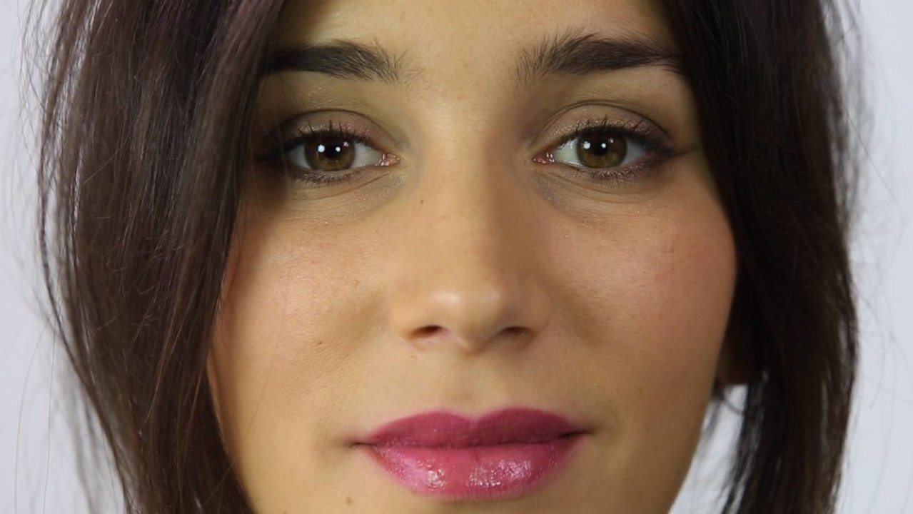 Maquillage : comment rendre son rouge à lèvres mat en quelques secondes