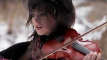 Lindsey Stirling reprend une chanson de Noël au violon et le résultat est magnifique