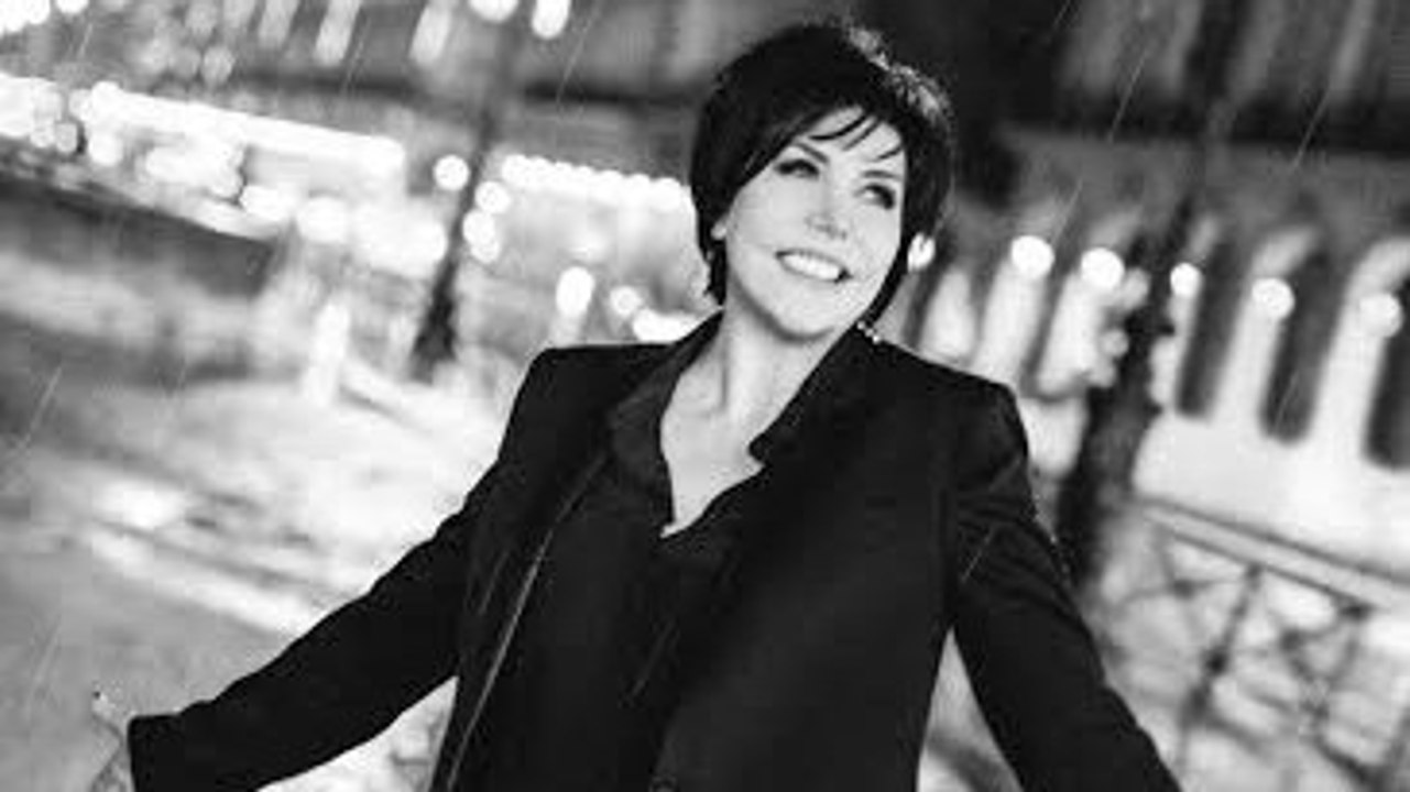 Liane Foly: de retour avec le nouvel album "Crooneuse", découvrez son premier clip