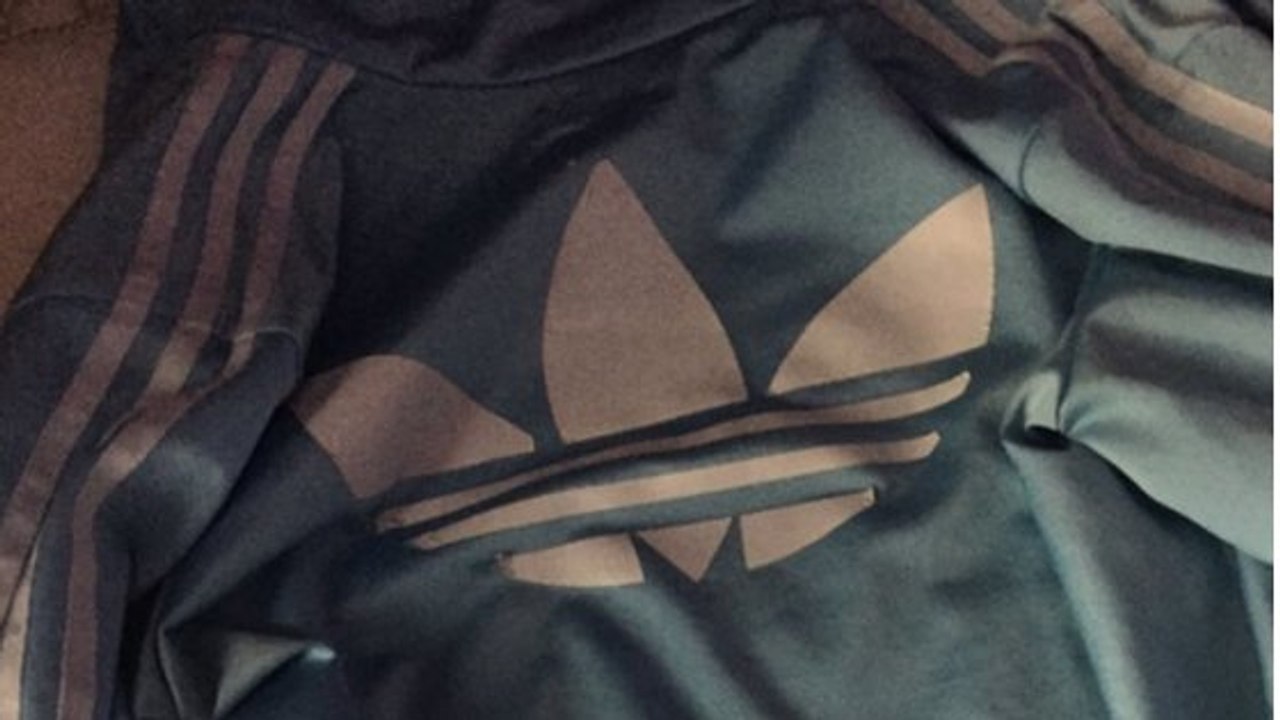 La veste Adidas noire et marron : après la robe noire et bleue, voici la nouvelle photo qui divise les internautes