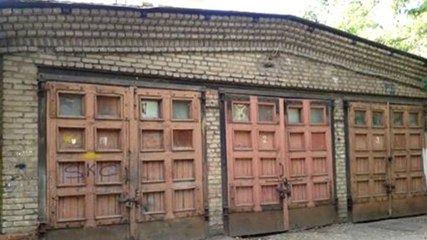 Ils héritent d'un vieux garage abandonné et découvrent un trésor à l'intérieur