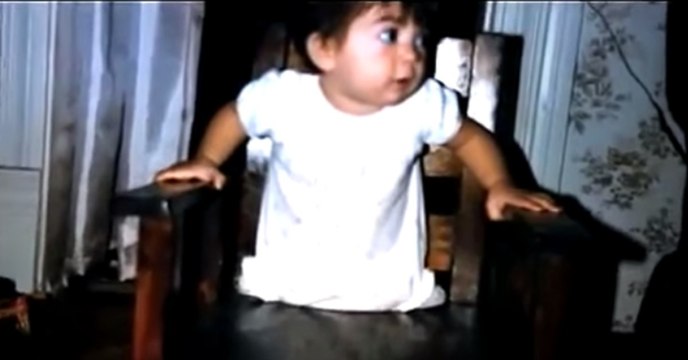 Elle abandonne son enfant dès la naissance. 16 ans plus tard, elle fait une étrange découverte sur son identité