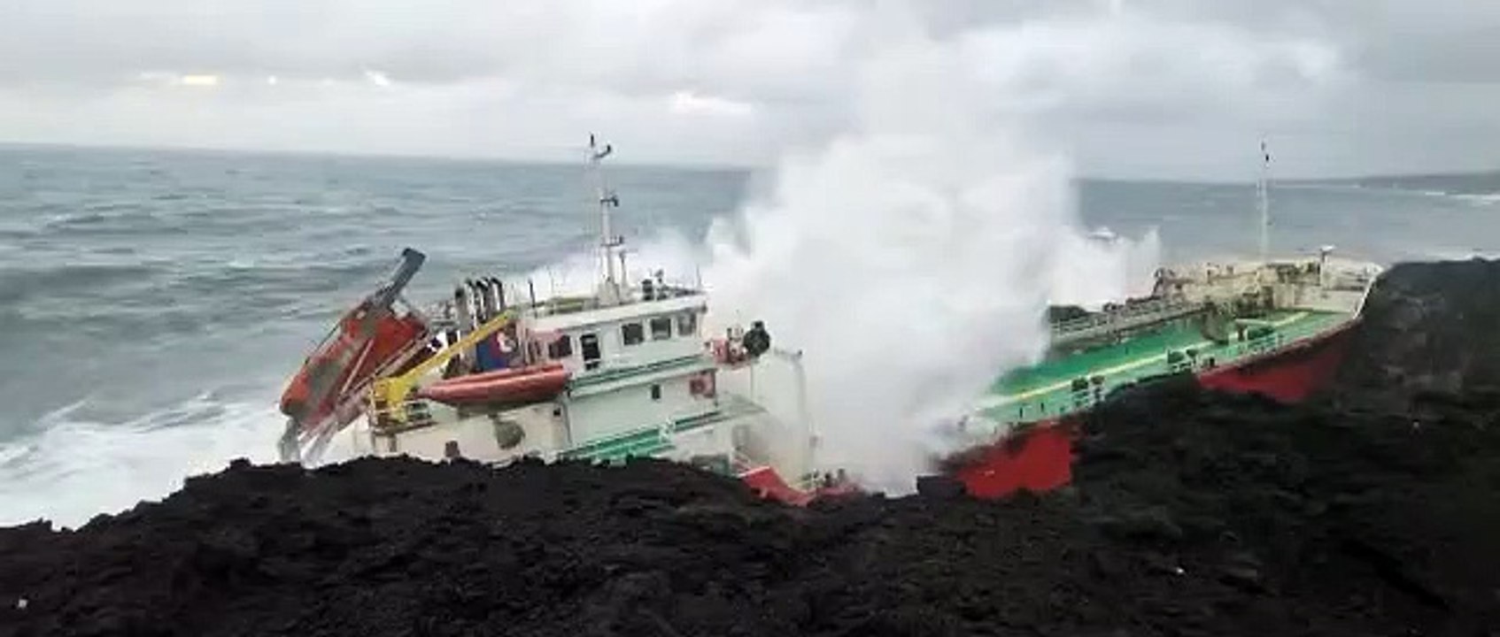 Le navire mauricien Tresta Star échoué sur la côte réunionnaise
