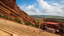 Découvrez l'amphithéâtre Red Rocks, la plus belle salle de concert du monde