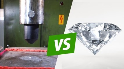 Voilà ce qui se passe quand vous passez un diamant sous une presse hydraulique