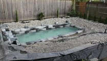 Cette famille réalise une piscine incroyable dans leur jardin