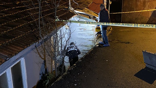Sarıyer’de iki grup arasında çıkan silahlı kavgada 14 yaşındaki kız çocuğu boynundan vuruldu