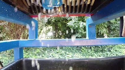 SHREDDING RAINBOW TOOTHPASTE!