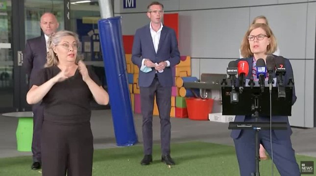 NSW public health officer, Dr Kerry Chant on case numbers and return to school | January 23, 2022
