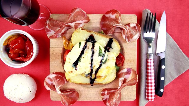 La raclette à l'italienne : une variante délicieuse et ensoleillée