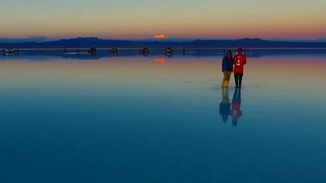 Ils filment leur voyage de noces en drone. 350 jours de pure merveille !