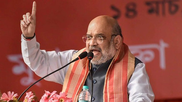Shah In Gorakhpur: Counted Yogi's works, attacked opposition
