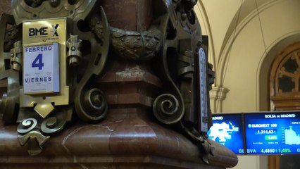 La bolsa española mantiene las ganancias tras la apertura y sostiene los 8.700 puntos