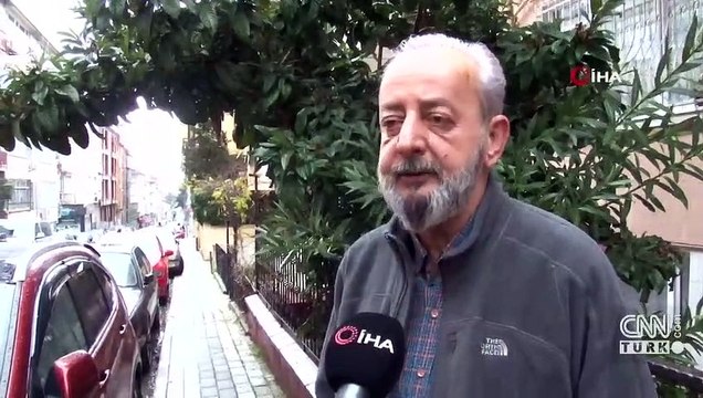 Yaşlı adamı evinin önünde öldüresiye darp ettiler