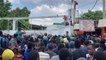 Cientos de migrantes protestan por el trato de las autoridades mexicanas