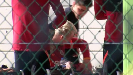 SPOR Galatasaray'da Erick Pulgar ve Semih Kaya ilk kez takımla çalıştı