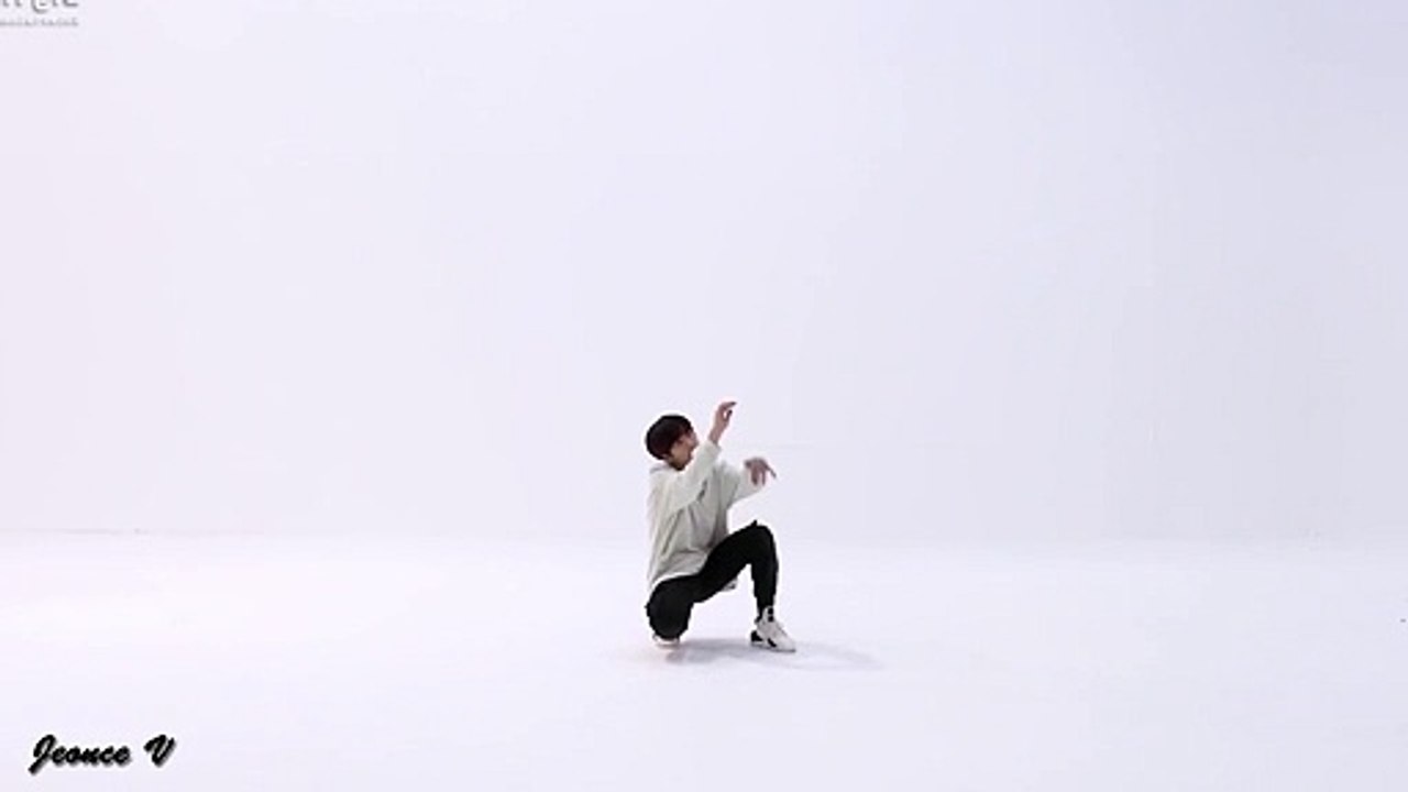 (Mirror) BTS JUNGKOOK _Save Me_ Solo - MMA 2019 Da(720P_HD)